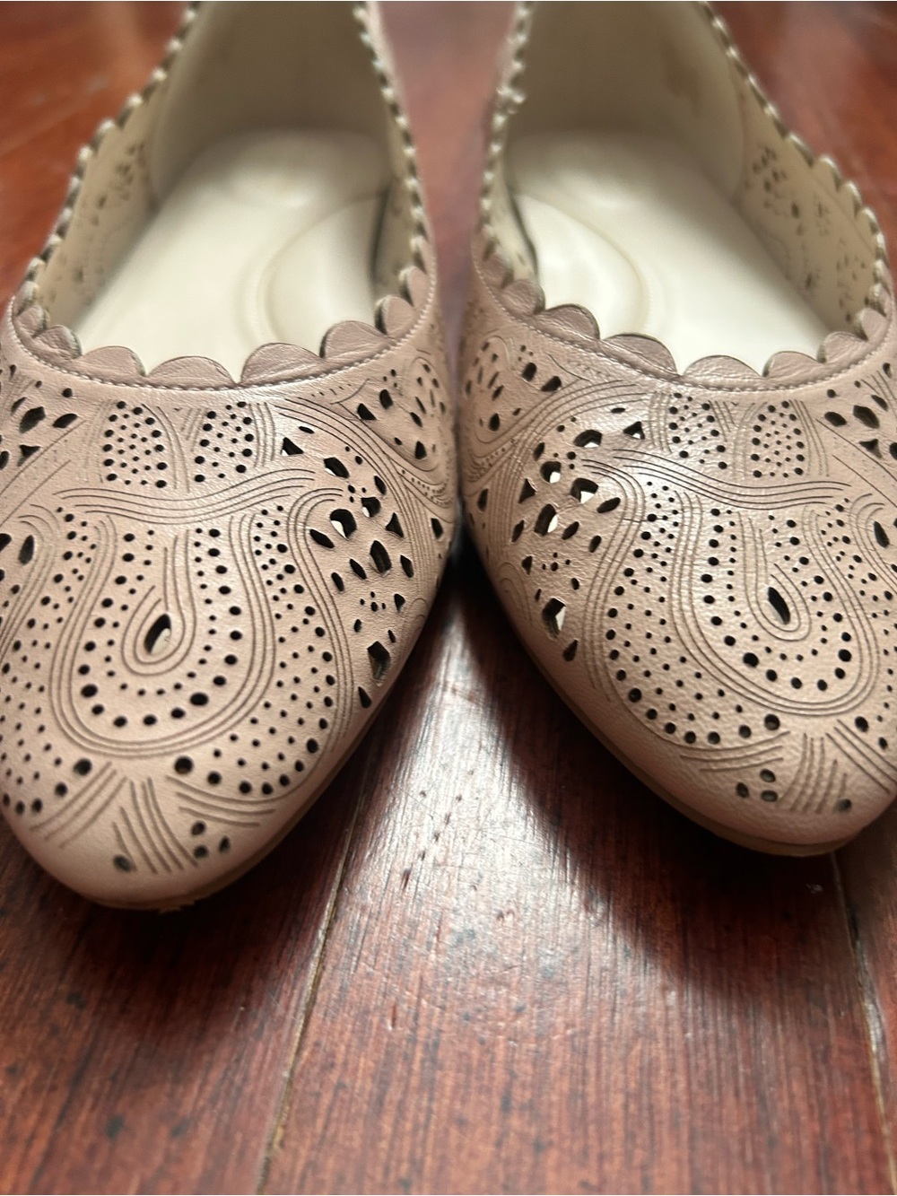 Cole Haan Scalloped Laser-Cut Women's Ballet Flat - Nude - Picture 9 of 10